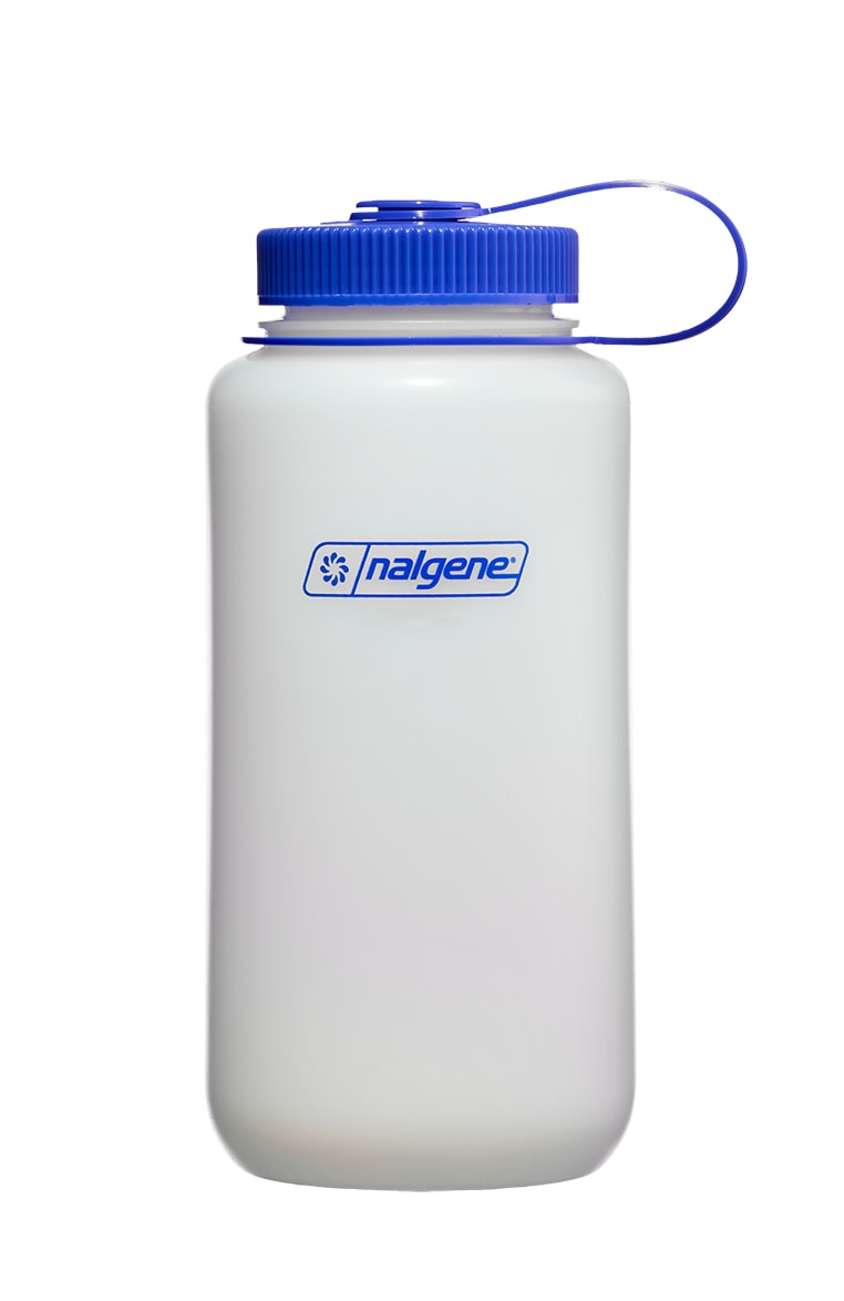 Nalgene product view: 32oz Wide Mouth Ultralite Bottle W9 — 32oz Wide Mouth Ultralite Bottle