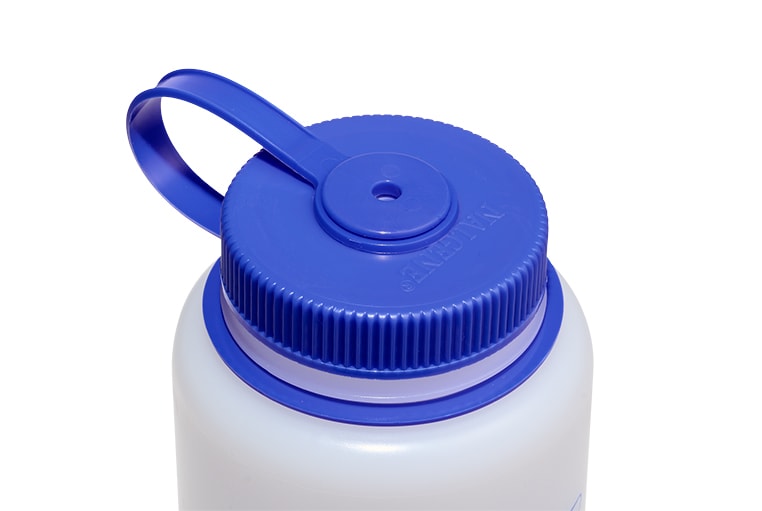 Nalgene product view: 32oz Wide Mouth Ultralite Bottle W9 — 32oz Wide Mouth Ultralite Bottle