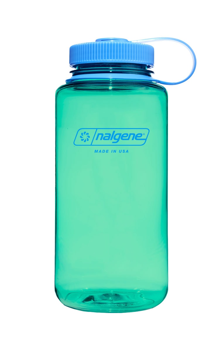 Nalgene product detail: 32oz Wide Mouth Bottle I8 — 32oz Wide Mouth Bottle