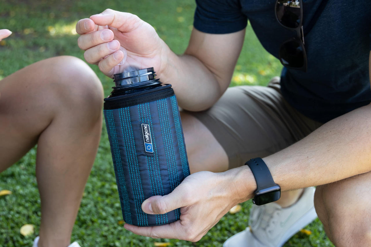Nalgene product view: 32oz Insulated Sleeve M1 — 32oz Insulated Sleeve